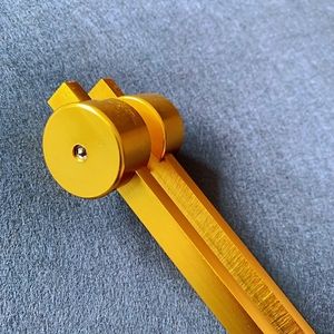 Diapason lesté doré en aluminium pour la thérapie sonore, équipement de guérison, vente en gros - Product Image 4