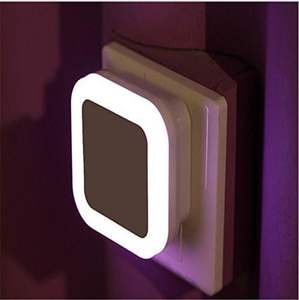 Nueva Lámpara Nocturna LED Inteligente Moderna con Sensor de Movimiento, Control por Aplicación, Funciona con Batería, de PVC Blanco, para Mesita de Noche, Pasillo, Baño - Product Image 6