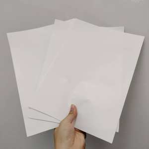 สติกเกอร์ทำความสะอาดหน้าจอโทรศัพท์แบบไมโครไฟเบอร์  <span class=keywords><strong>แผ่น</strong></span>เปล่าแบบมีกาวในตัว  พร้อมโลโก้สั่งทำได้ - Product Image 5