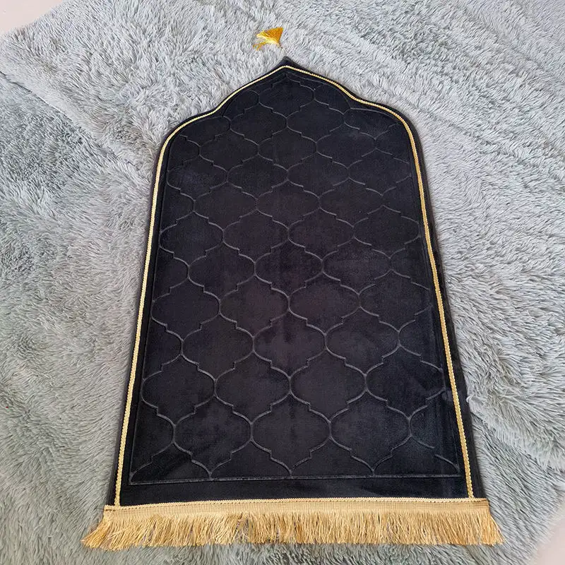 hot seller Prayer Mat for Adult Prayer Rug With Thick Sponge Comfortable With Emboss Design For Muslim Prayer