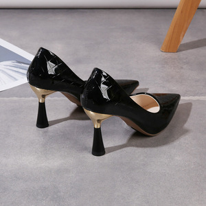 Escarpins à talons hauts pour femmes, nouvelle collection printemps 2026, bout pointu, grandes tailles, à enfiler, talon aiguille <span class=keywords><strong>noir</strong></span>, motif à carreaux - Product Image 4