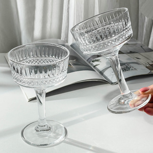 Juego de Copas de Cóctel Unique Coupe de 260 ml (9 oz), Copas de <span class=keywords><strong>Martini</strong></span> de Cristal Vintage con Logotipo Personalizado al por Mayor para Bar - Product Image 1