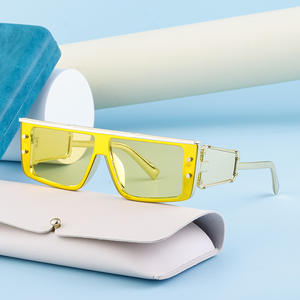 Lunettes de soleil carrées Cyberpunk pour hommes ZS-98095, monture en métal PC, verres noirs UV400, protection solaire classe 2, style Y2K tendance - Product Image 2