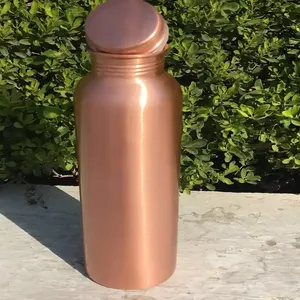 Botella de agua de cobre con acabado Premium más vendida, vasos de plástico en la cocina de alta calidad para uso doméstico, botella para beber de alta demanda - Product Image 3