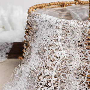 Nastro in Pizzo di Lusso Francese Bianco Traforato in <span class=keywords><strong>Tulle</strong></span> di <span class=keywords><strong>Nylon</strong></span> con Doppie Ciglia per Abiti da Bambina - Product Image 2