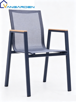 Ensemble table et chaises de jardin moderne et minimaliste en plastique, bois et aluminium, avec tissu Teslin imperméable, haut de gamme