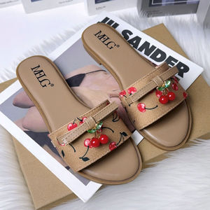 ZAR Nuevas Pantuflas de Alta Gama con Botones de Cristal de Agua de Cereza, Estilo Europeo y Americano, para Mujer - Product Image 3