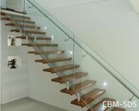 CBMMart Intérieur de haute qualité Maison moderne à poutre centrale Escalier de style européen en bois massif