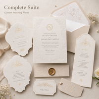 Invitation de mariage personnalisée en relief floral, impression de bordure baroque ornée avec monogramme et armoiries en feuille d'or