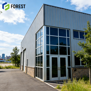 Arène équestre à cadre en acier lourd préfabriquée avec services de soudage et de coupe Construction à plusieurs étages personnalisable - Product Image 1