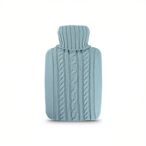 Bouillotte Hugo Frosch 1,8 l avec housse tricotée bleu pastel classique - Product Image 2