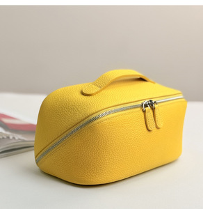 Sac de maquillage en cuir véritable pleine fleur de vachette, prêt à être expédié, avec fermeture éclair, portable <span class=keywords><strong>pour</strong></span> le voyage, grande capacité, haute valeur, <span class=keywords><strong>pour</strong></span> le rangement - Product Image 2
