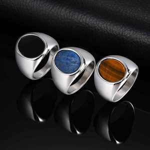 Anillo Grueso de Diseño Punk Simple, Acero Inoxidable de Alta Calidad, Chapado en Oro, Piedra Natural Lapislázuli, Forma Ovalada Negra, para Hombre - Product Image 1