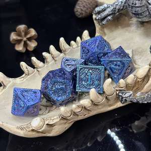 <span class=keywords><strong>Jeu</strong></span> de dés polyédriques <span class=keywords><strong>en</strong></span> cours d'exécution - Product Image 2