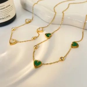Non fading minimaliste incrusté zircon collier bijoux de mode 2024 amour en forme de paon pierre blanc coquille collier