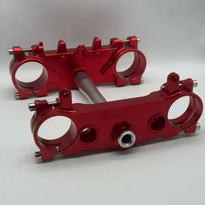Triple Clamp in Alluminio Personalizzati per <span class=keywords><strong>Moto</strong></span> da Strada e Fuoristrada, per Honda, Yamaha, Kawasaki, <span class=keywords><strong>Suzuki</strong></span>, KTM - Product Image 2