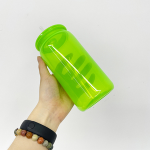 美国仓库定制苏打啤酒罐形状透明果冻亚克力梅森罐可重复使用霓虹色<span class=keywords><strong>16</strong></span>盎司塑料杯，带彩色盖子 - Product Image 4