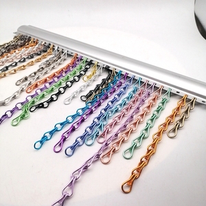 Rideau de <span class=keywords><strong>porte</strong></span> en maille à <span class=keywords><strong>double</strong></span> crochet en aluminium personnalisé, résistant à la rouille, <span class=keywords><strong>pour</strong></span> les entrées des stations balnéaires - Product Image 4