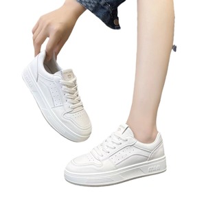 ลดกระหน่ำ2025รองเท้าสเก็ตบอร์ดสีขาวแบนสำหรับผู้หญิงรองเท้ากีฬาพื้นนุ่มทันสมัยสไตล์ใหม่สำหรับฤดูใบไม้ผลิฤดูใบไม้ร่วง - Product Image 3