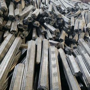 Carbón Vegetal Hexagonal Premium en Caja Grande de 12 kg, Grado A, para Shisha y Fiestas al Aire Libre - Product Image 5