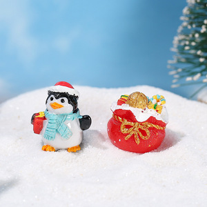 Figuras de resina navideñas, pingüino, oso de nieve, decoraciones en miniatura para escenas de nieve, adornos para interiores, acabado brillante - Product Image 3