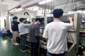 รีโมทสอนโปรแกรมหุ่นยนต์ Fanuc รุ่น 2256 รหัส A05B-2256-C110 # EMH ใช้งานแล้ว ผ่านการทดสอบ 100% พร้อมการรับประกัน 3 เดือน สำหรับงานอุตสาหกรรม - Product Image 5