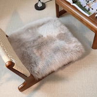 Échantillon disponible, Vente en gros : Coussin de siège en peau de mouton australienne, antidérapant, en fourrure de mouton moelleuse, pour chaise
