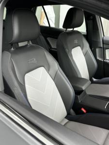 <span class=keywords><strong>Volkswagen</strong></span> Golf 8.5 <span class=keywords><strong>R</strong></span>-Line 2025 Benzina Auto Nuova Guida a Sinistra 5 Posti Sportiva 1.5T 160CV L4 Veicolo per Esportazione in Algeria - Product Image 6