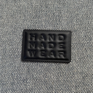 <span class=keywords><strong>2025</strong></span> New Custom Private Logo 3D dập nổi thân thiện với môi <span class=keywords><strong>PU</strong></span> da các bản vá lỗi cho hàng may mặc Túi xách jeans nhãn tag - Product Image 4