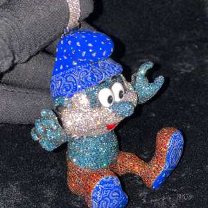 Élégant collier à pendentif en diamant fait main pour les femmes Cadeau de bijoux de luxe pour les occasions spéciales - Product Image 3