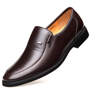 Mocassins en cuir microfibre pour hommes, chaussures décontractées et habillées, respirantes, à enfiler, pour hommes d'âge moyen et seniors - Product Image 5