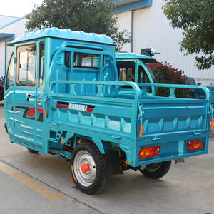 Triciclo Eléctrico Fabricado en China con Cabina para el Transporte de Mercancías y Personas - Product Image 3