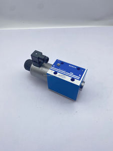 วาล์วไฮดรอลิกโซลินอยด์แบบกระแสตรง Rexroth รุ่น 0810091248(4WE6X7-1X/ZG24N9K4/ZV) 0810001734 5-4WE10J1X/ZW110N9K4/V - Product Image 4