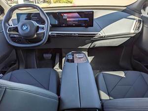 <span class=keywords><strong>BMW</strong></span> <span class=keywords><strong>IX</strong></span> <span class=keywords><strong>XDrive50</strong></span> SUV d'occasion 2024 - Product Image 6