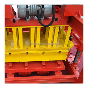 Mobile Ziegelherstellungsmaschine Kleine Manuelle Blockformmaschine QT4-40 Chile Bestseller Handbetriebene Blockherstellungsmaschine - Product Image 2