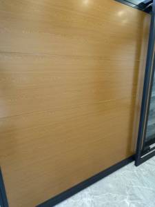 Panneaux <span class=keywords><strong>de</strong></span> <span class=keywords><strong>porte</strong></span> <span class=keywords><strong>de</strong></span> <span class=keywords><strong>garage</strong></span> isolés en mousse PU en acier <span class=keywords><strong>de</strong></span> construction sectionnelle personnalisés <span class=keywords><strong>de</strong></span> 40 mm 50 mm, meilleure vente du fabricant - Product Image 4