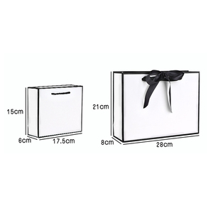 Sacs cadeaux en papier personnalisés avec logo, sacs shopping en carton recyclables pour vêtements et chaussures, avec ruban - Product Image 6