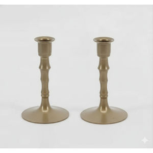 Collection de bougeoirs nordiques en fer de luxe - Décoration de Noël faite à la main pour la maison, designs géométriques minimalistes, tiges texturées élégantes - Product Image 3