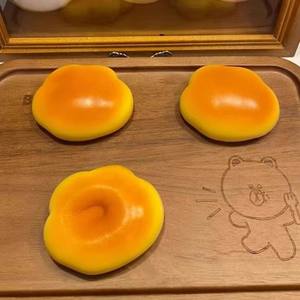 2.16 pouces Hawaiian Pain Roll Squeeze Block Toy Soft Touch PU Plastic Food Squishy Lent Rebond Rising Toast Handmade DIY Party - Product Image 5