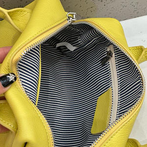 Fashionable <b>Leather</b> Handbag High-end Top Layer Cowhide <b>Small</b> Square <b>Bag</b> Simple Commuting <b>Shoulder</b> <b>Bag</b> Versatile Cross Body <b>Bag</b> - Product Image 4