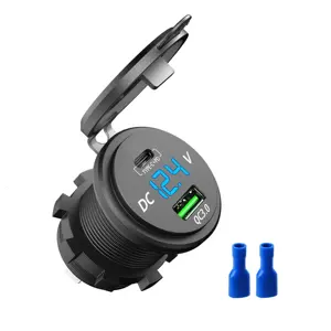 Wasserdichter 45 W Typ C USB-Ladegerät Dual 12 V QC3.0 PD USB Steckdose mit Gleichstrom-Voltmeter und Staubdeckung für Auto Marine Boot Reisemobil