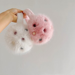 Enfants enfants filles mignon pliable noir <span class=keywords><strong>blanc</strong></span> rose couleur menthe bloquant pompon fausse <span class=keywords><strong>fourrure</strong></span> <span class=keywords><strong>cache</strong></span>-oreilles extérieur <span class=keywords><strong>cache</strong></span>-oreilles pour les étudiants - Product Image 6
