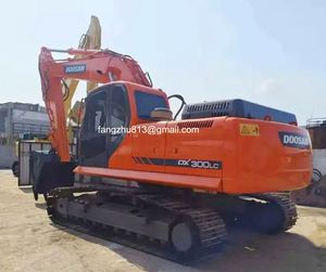 Excavadora de Orugas Usada Doosan DH300LC-7 de Bajo Precio, 30 Toneladas, Motor de Alta Eficiencia Operativa, Buen Estado, en Venta - Product Image 3