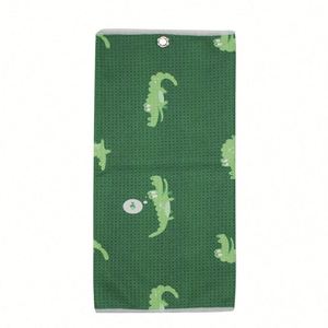 Serviette de golf en microfibre gaufrée à prix de gros avec logo personnalisé et aimant - Product Image 1