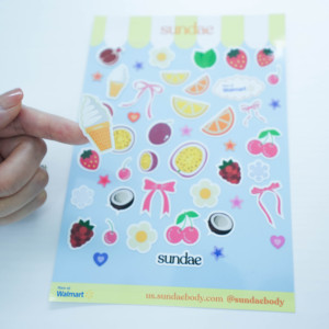 Feuille d'autocollants personnalisés en vinyle découpé à la forme, lettres ABC, fruits mignons, résistants aux UV, imperméables, finition brillante/mate, prédécoupés - Product Image 1