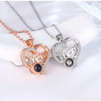 Collier de projection 100 langues « Je t'aime », boîte à fleurs, fleurs éternelles de luxe en forme de pomme pour cadeau de Saint-Valentin