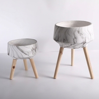 Pot Tanaman dari Serat Marmer dengan Dudukan Tripod Kayu, Pot Sukulen untuk Meja, Dekorasi Rumah Modern Minimalis