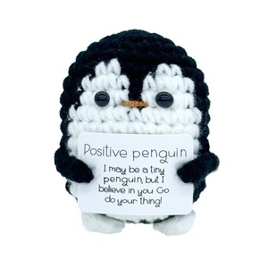 Muñeco de Ganchillo Creativo en Forma de Pingüinos Negros con Tarjeta de Felicitación Cálida que Incentiva el Apoyo <span class=keywords><strong>para</strong></span> la Confección de Muñecos de Peluche - Product Image 1