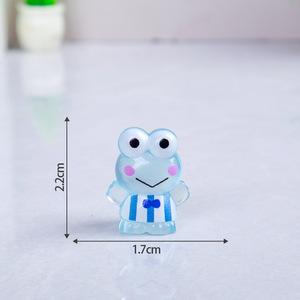 Veilleuse de haute qualité pour la vente en gros, figurine miniature de grenouille prince aux grands yeux en résine, accessoire de décoration pour voiture - Product Image 5
