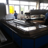 Machine de revêtement robotique automatique pour usine de fabrication four de séchage de peinture par pulvérisation de substrat d'acier dans une ligne de peinture automatique